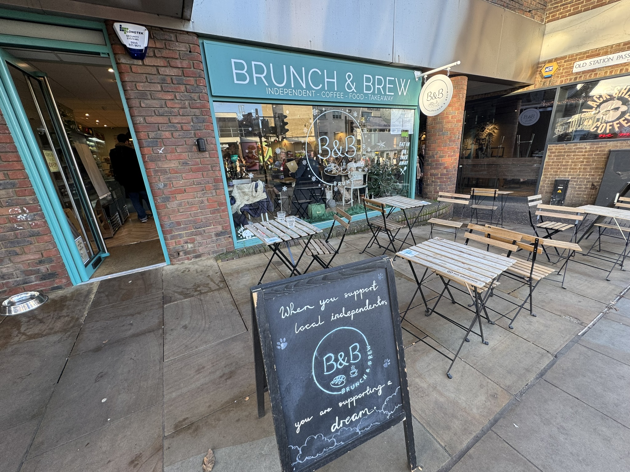Independent Richmond Cafe Review, Brunch & Brew: The Curate clearly ate his eggs here