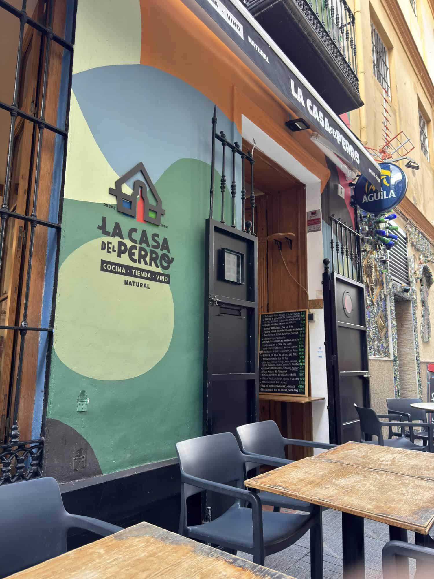 Malaga Cafe Review – La Casa del Perro: Well worth the detour