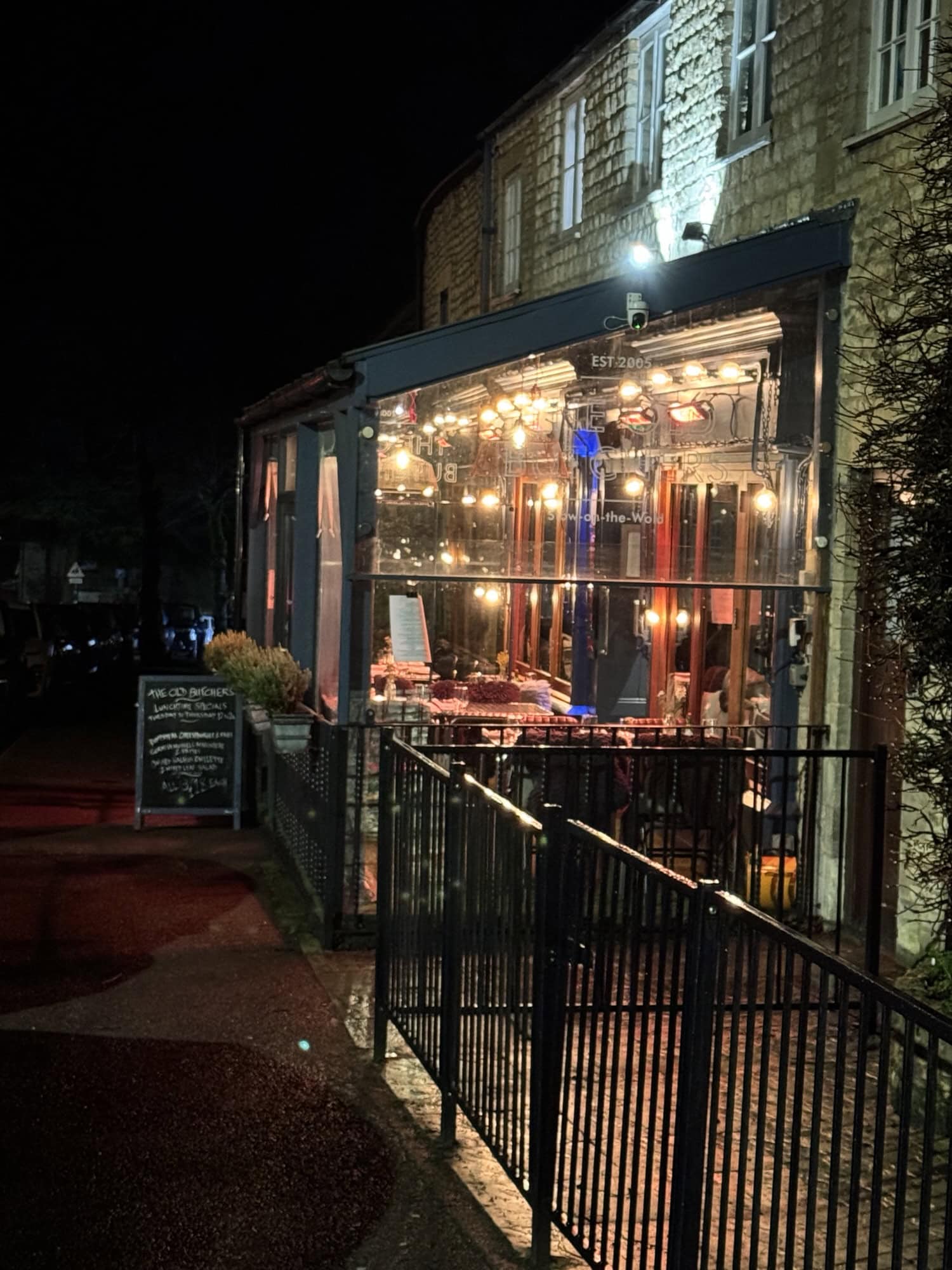 Stow-on-the-Wold Restaurant Review – The Old Butchers: Knives out, I’m afraid